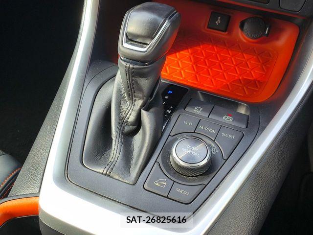Toyota RAV4 2021-12 8871929-13