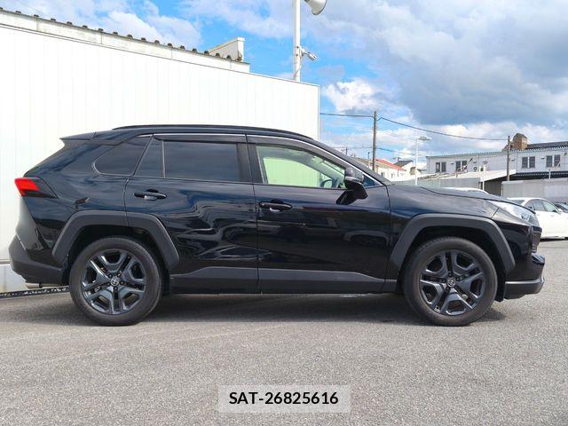 Toyota RAV4 2021-12 8871929-26