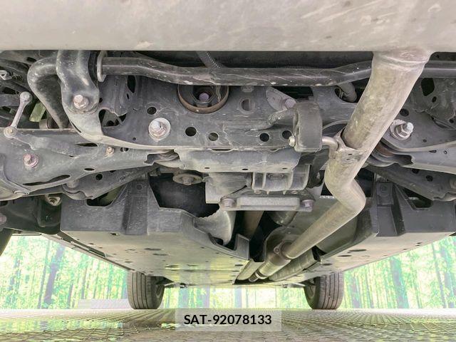 Toyota RAV4 2019-09 8871932-18