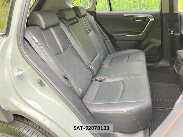 Toyota RAV4 2019-09 8871932-8