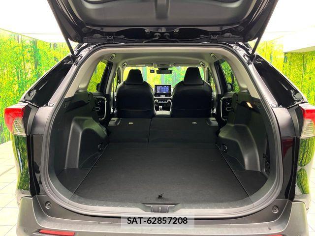 Toyota RAV4 2021-11 8871933-9