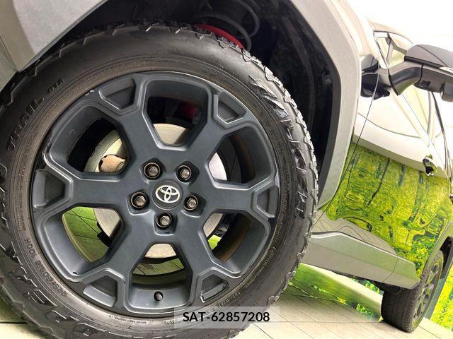 Toyota RAV4 2021-11 8871933-12