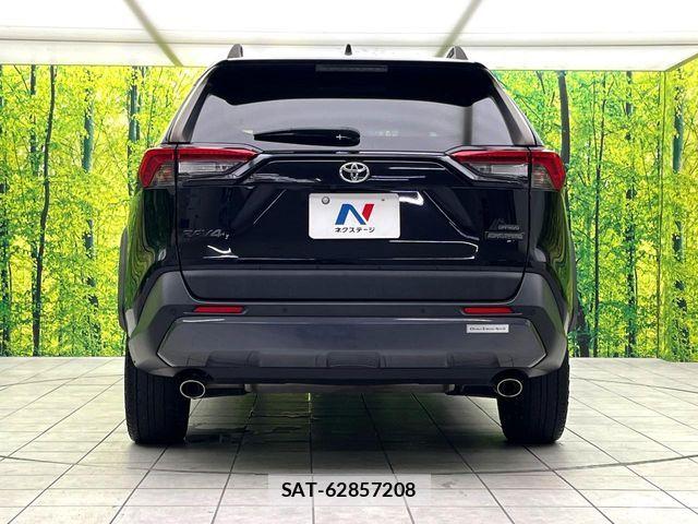 Toyota RAV4 2021-11 8871933-14