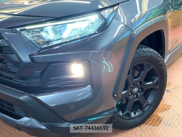 Toyota RAV4 2021-01 8871930-11