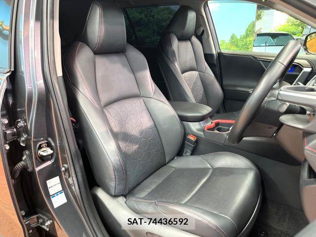 Toyota RAV4 2021-01 8871930-8