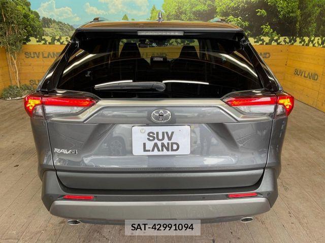 Toyota RAV4 2020-10 8871931-14