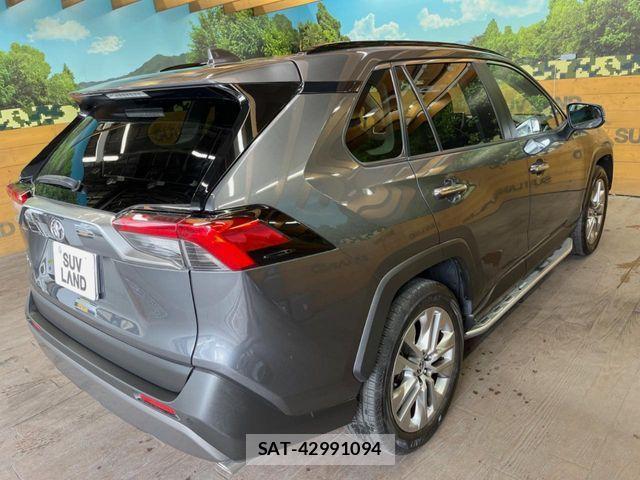Toyota RAV4 2020-10 8871931-16