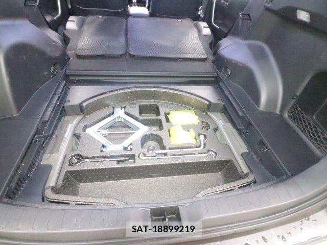 Toyota RAV4 2021-08 8881819-10