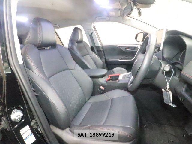 Toyota RAV4 2021-08 8881819-3
