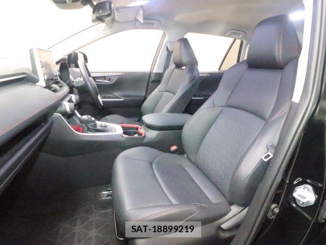 Toyota RAV4 2021-08 8881819-5