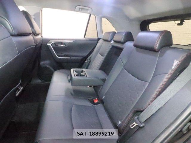 Toyota RAV4 2021-08 8881819-6