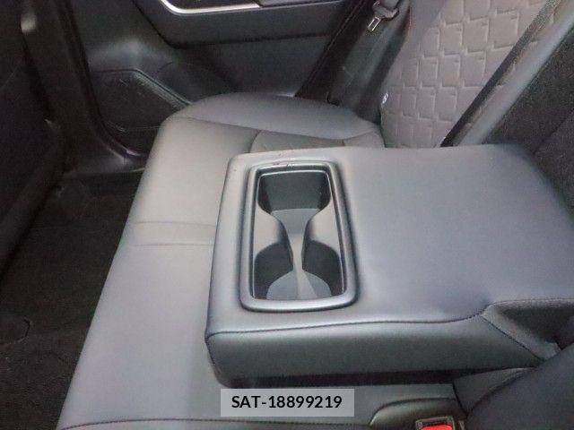 Toyota RAV4 2021-08 8881819-7