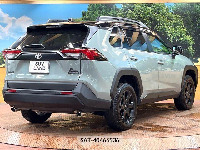 Toyota RAV4 2025-09 8881800-16