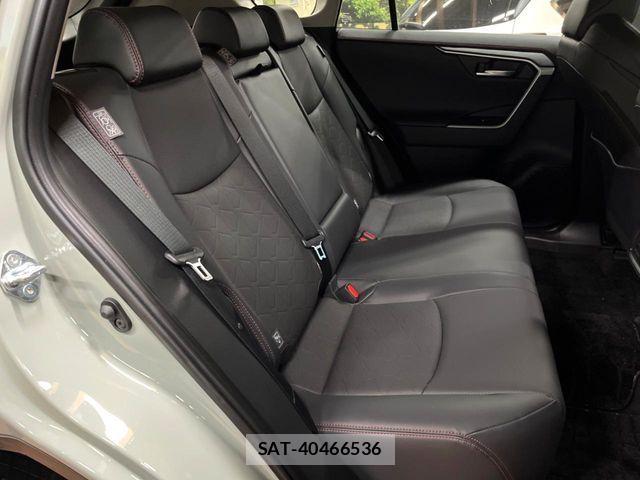 Toyota RAV4 2025-09 8881800-8