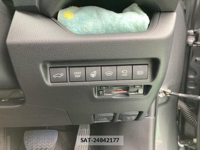 Toyota RAV4 2023-01 8881815-12