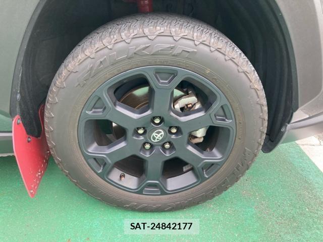 Toyota RAV4 2023-01 8881815-3