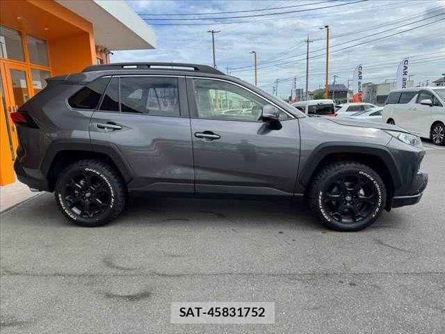Toyota RAV4 2020-10 8881821-10