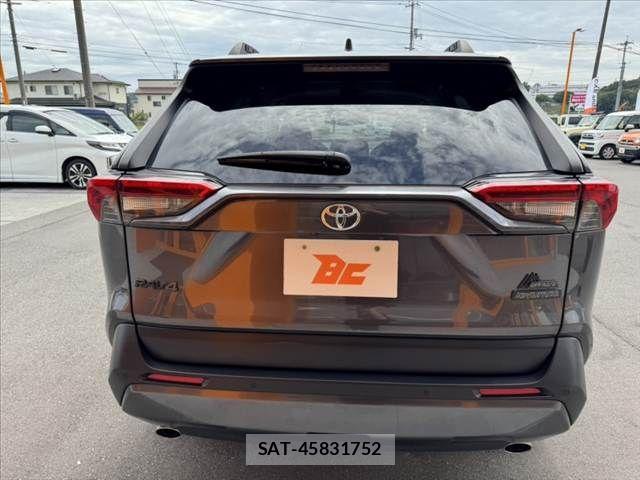 Toyota RAV4 2020-10 8881821-13