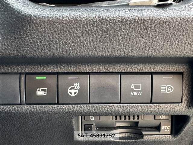 Toyota RAV4 2020-10 8881821-25