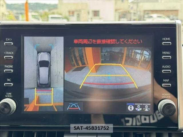 Toyota RAV4 2020-10 8881821-2