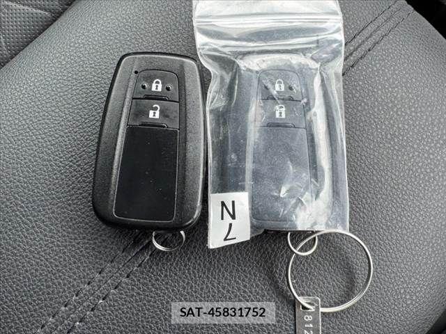 Toyota RAV4 2020-10 8881821-6