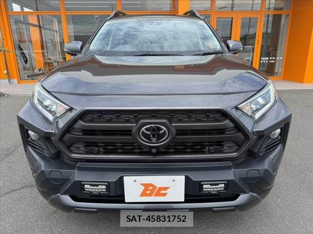 Toyota RAV4 2020-10 8881821-8