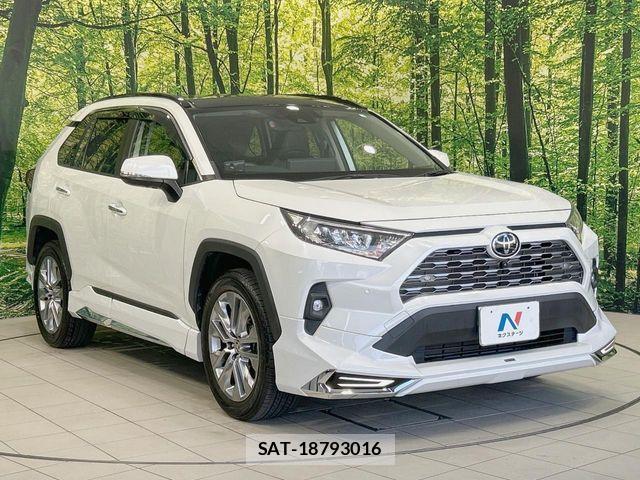 Toyota RAV4 2023-01 8881806-15