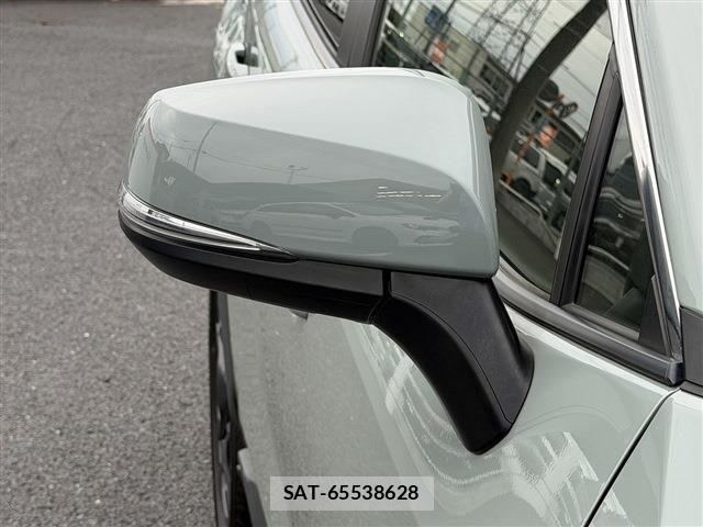 Toyota RAV4 2023-08 8881817-28