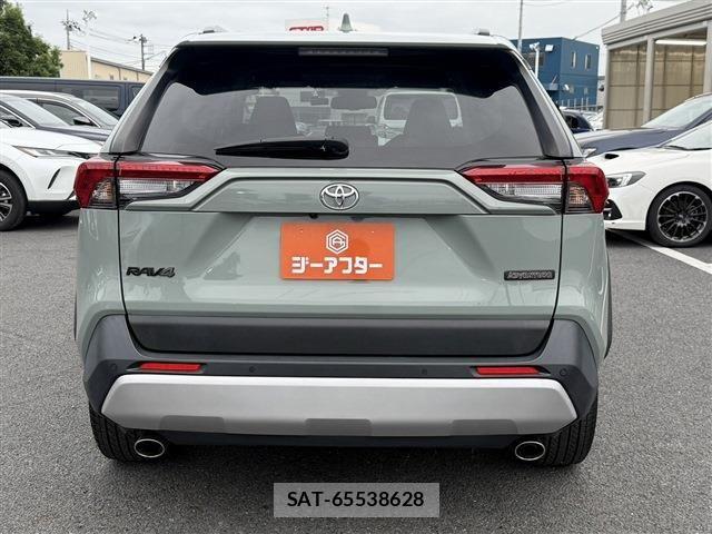 Toyota RAV4 2023-08 8881817-8