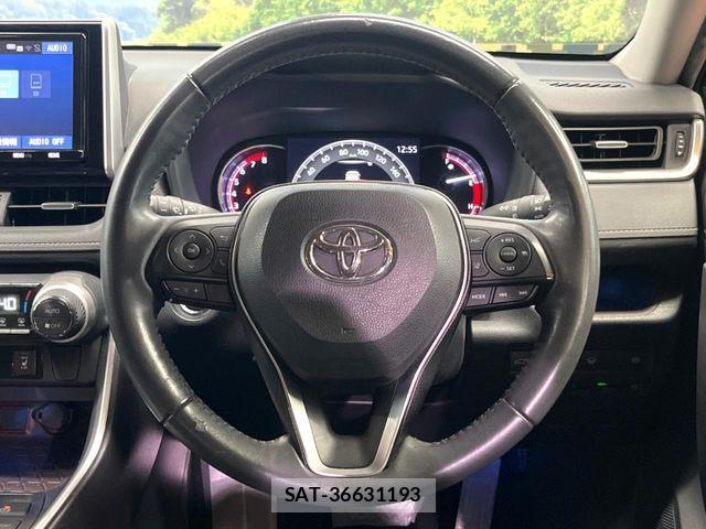 Toyota RAV4 2020-06 8881818-10
