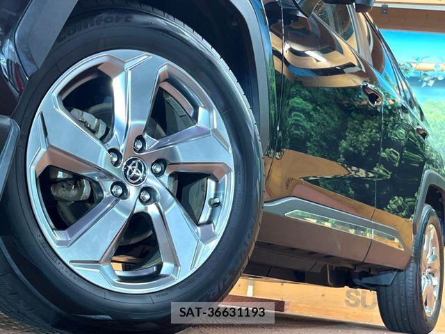 Toyota RAV4 2020-06 8881818-12
