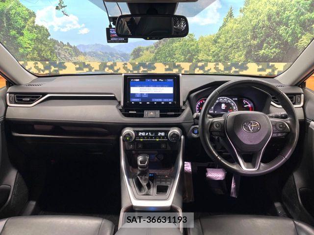 Toyota RAV4 2020-06 8881818-1