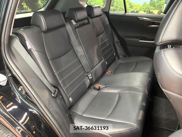 Toyota RAV4 2020-06 8881818-8