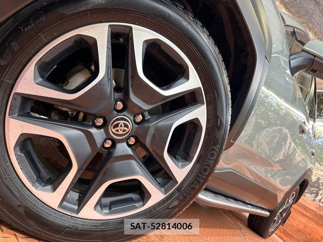 Toyota RAV4 2021-08 8881803-11