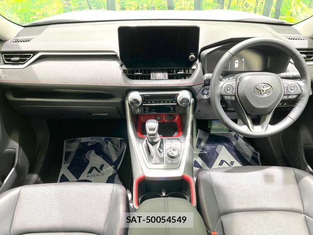 Toyota RAV4 2025-05 8881807-1