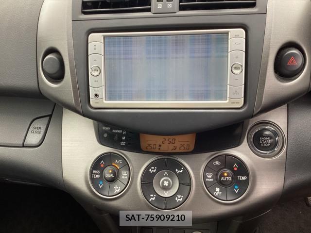 Toyota RAV4 2010-01 8881825-10