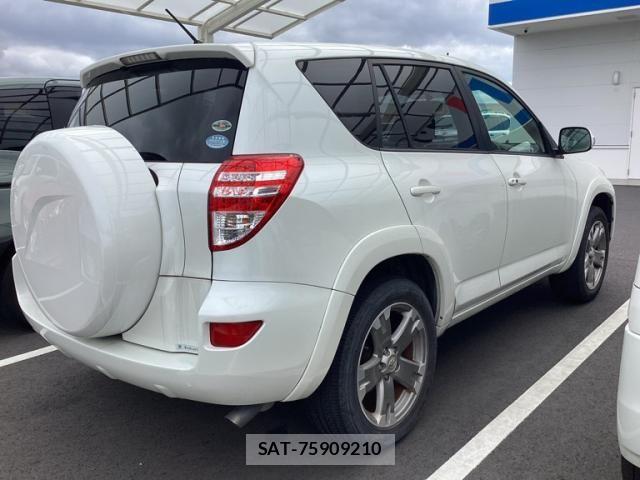 Toyota RAV4 2010-01 8881825-2