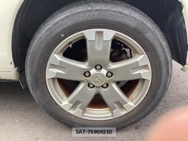 Toyota RAV4 2010-01 8881825-4
