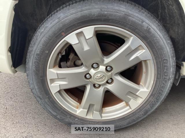 Toyota RAV4 2010-01 8881825-7