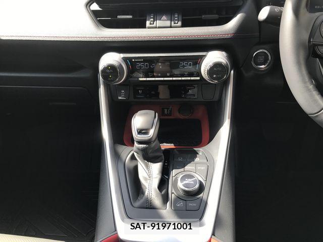 Toyota RAV4 2024-05 8881808-20