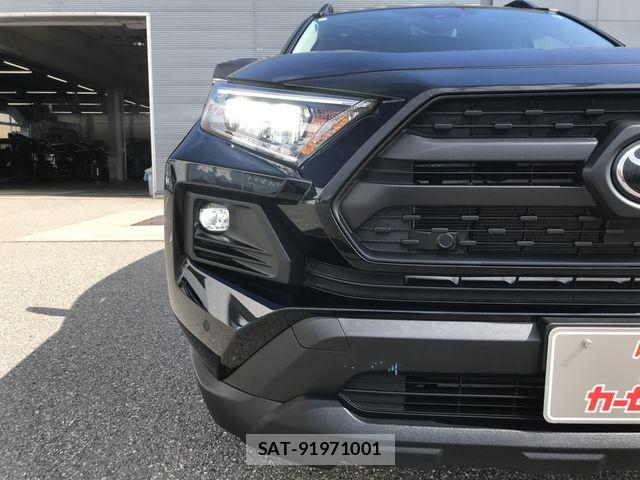 Toyota RAV4 2024-05 8881808-25