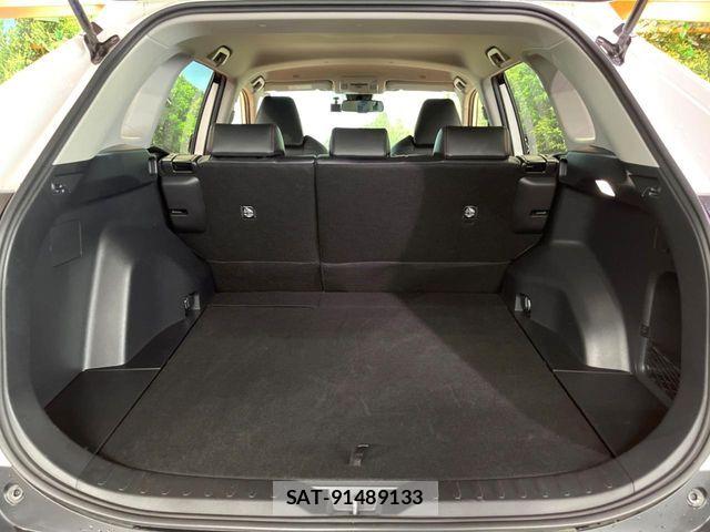 Toyota RAV4 2023-08 8881804-12