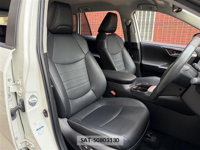 Toyota RAV4 2019-09 8881820-13