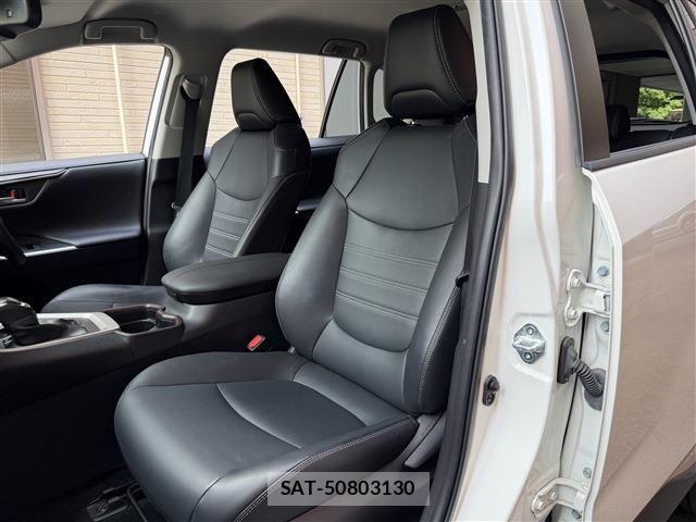 Toyota RAV4 2019-09 8881820-15