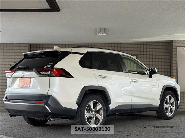 Toyota RAV4 2019-09 8881820-2