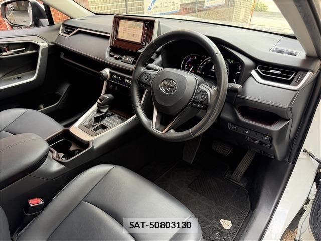 Toyota RAV4 2019-09 8881820-6