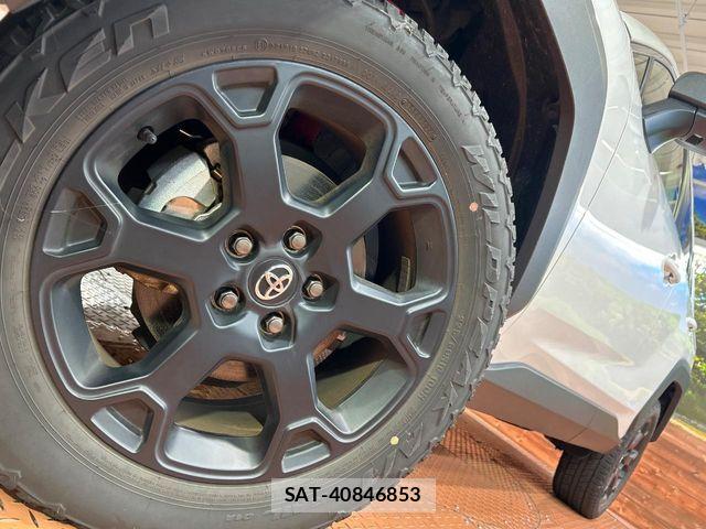 Toyota RAV4 2024-10 8881801-12
