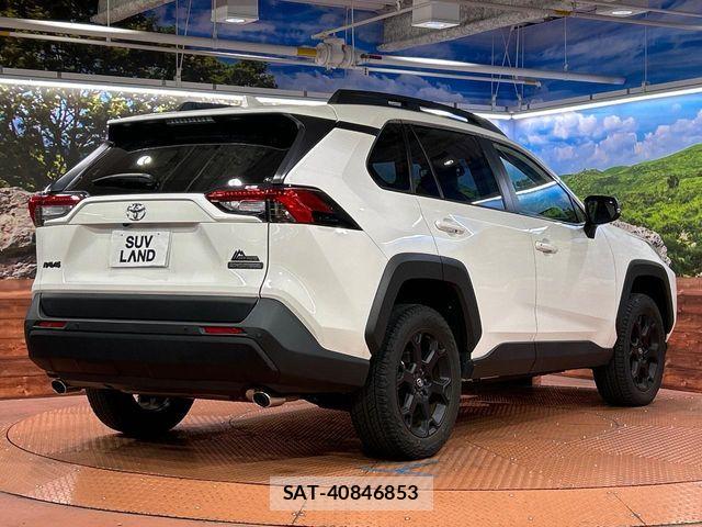 Toyota RAV4 2024-10 8881801-16
