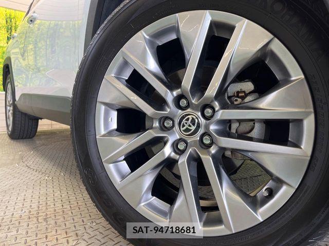 Toyota RAV4 2023-12 8881809-13