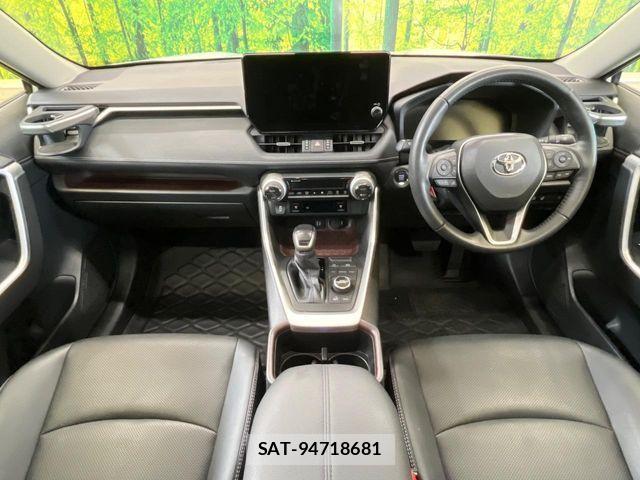 Toyota RAV4 2023-12 8881809-1
